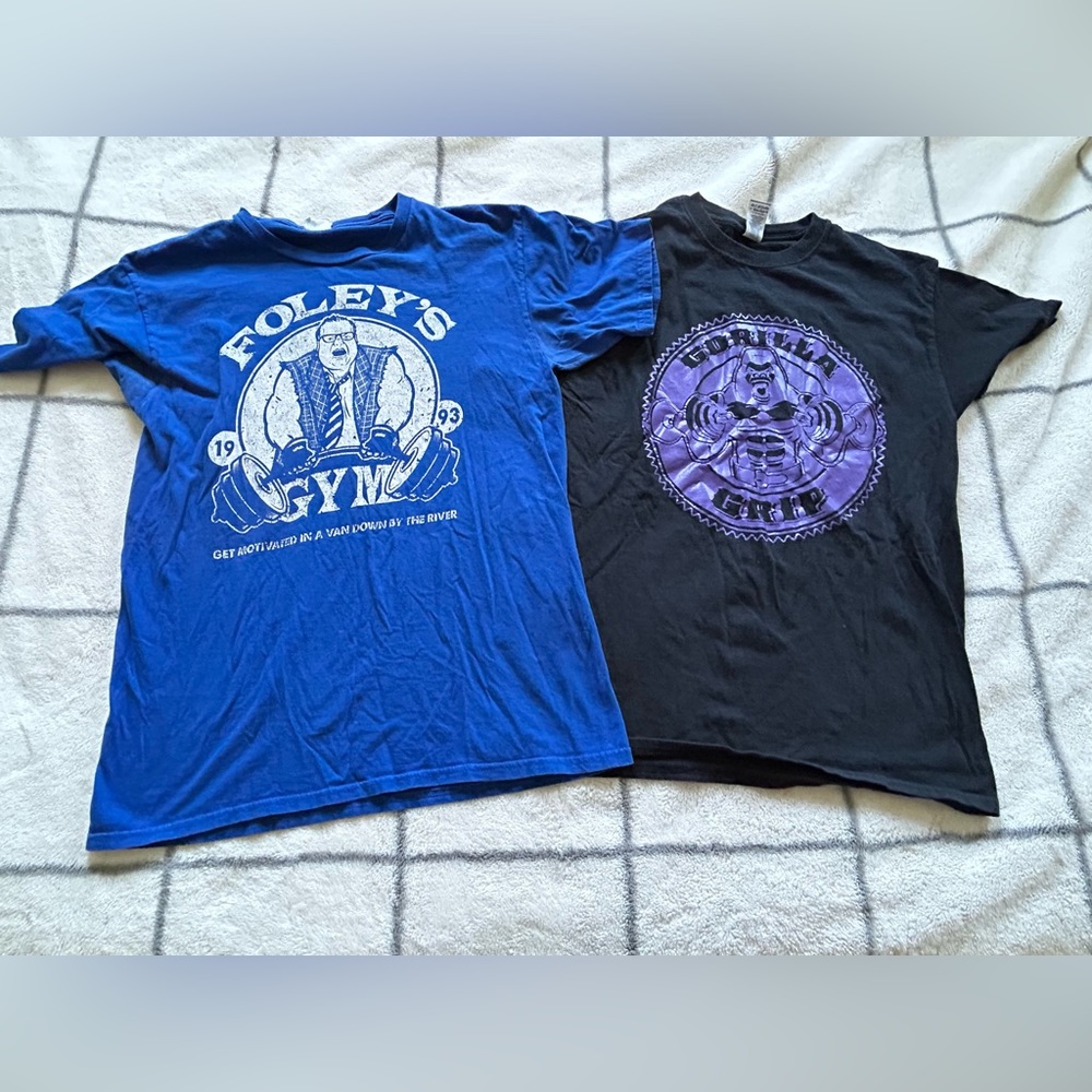 Men’s Workout Shirts size Medium